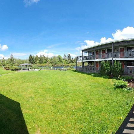 Campbell River Lodge Экстерьер фото