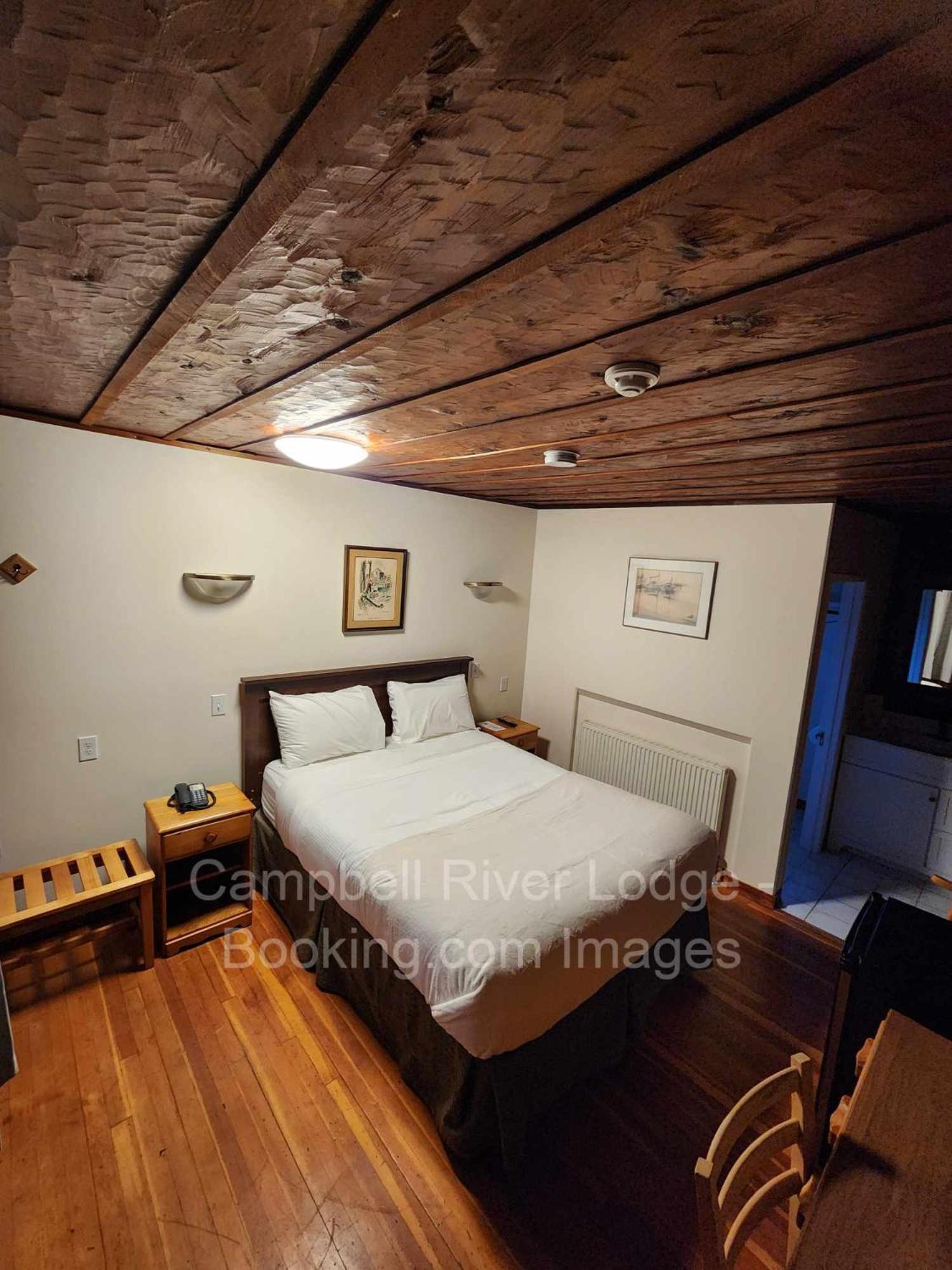 Campbell River Lodge Экстерьер фото