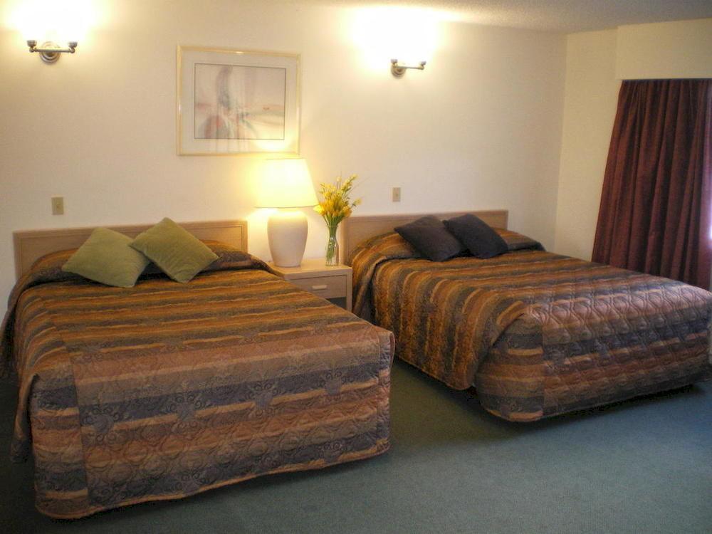 Campbell River Lodge Экстерьер фото